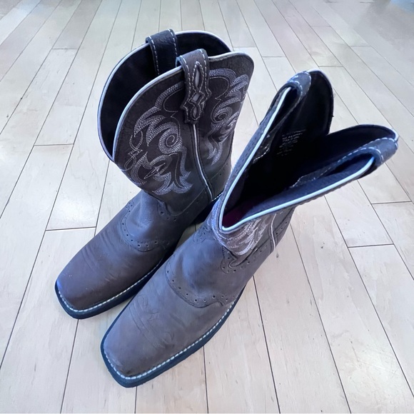 Justin Ladies Gypsy Square Toe 8 inch  Brown Leather Heeled Boots - Picture 12 of 12